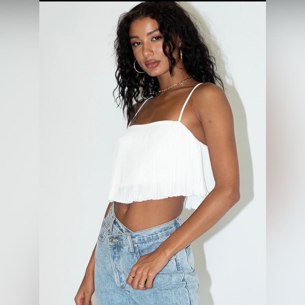 NWOT Princess Polly Arrowhead Top White